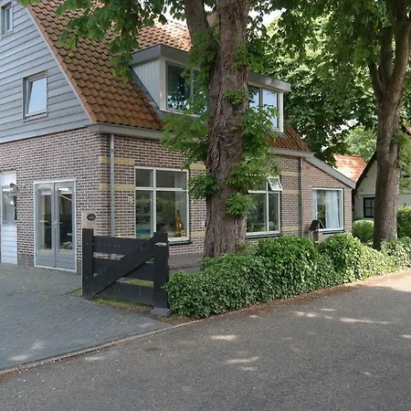 Casa Houtenbos *